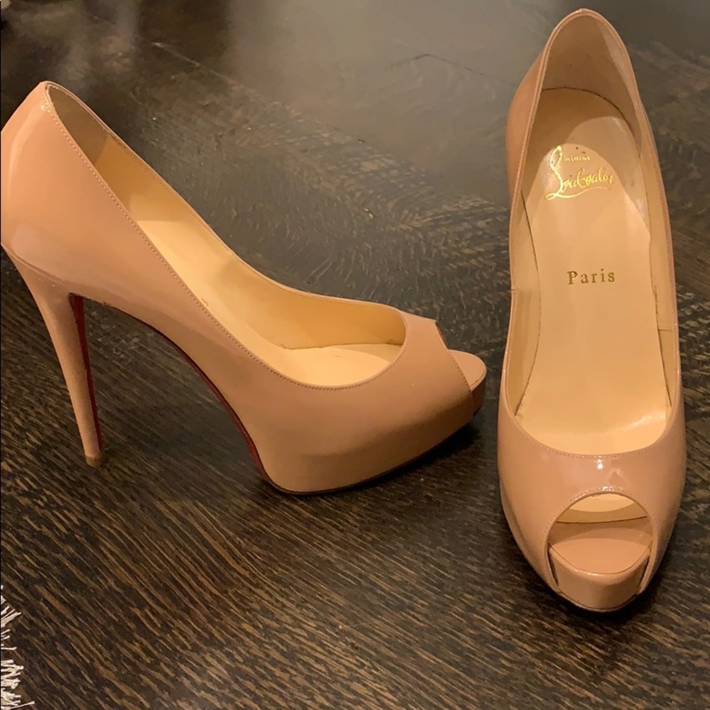 Christian Louboutin size 39